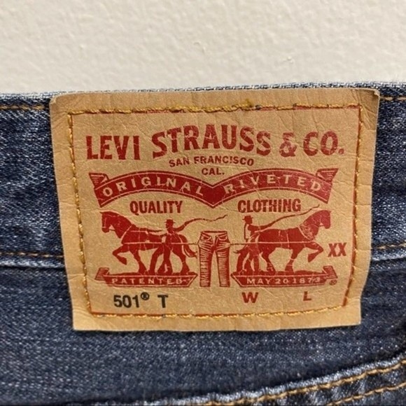 Women's 501 T Distressed Tapered Jeans Button Fly High Waist Mom Jeans 29 - Picture 4 of 12